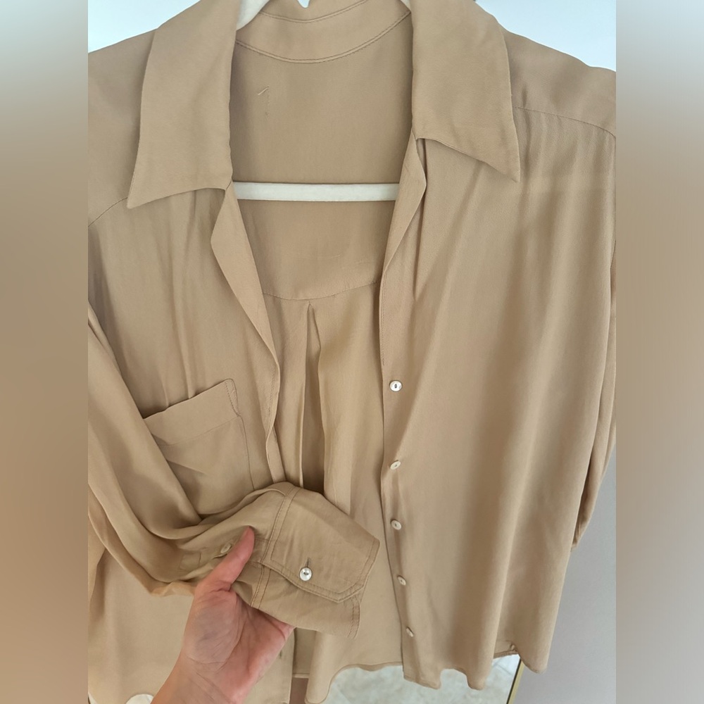 Vintage beige color shirt for size 4 or 6